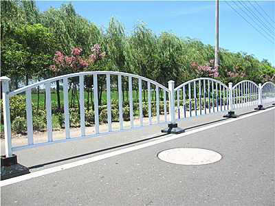 新型蹊径护栏