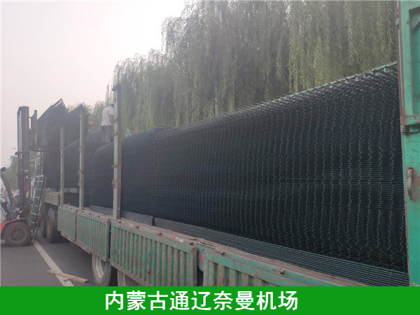 机场护栏网图片2